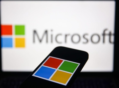 Microsoft, Google-ı Avropa Cloud Qaydalarına təsir etməkdə ittiham edir